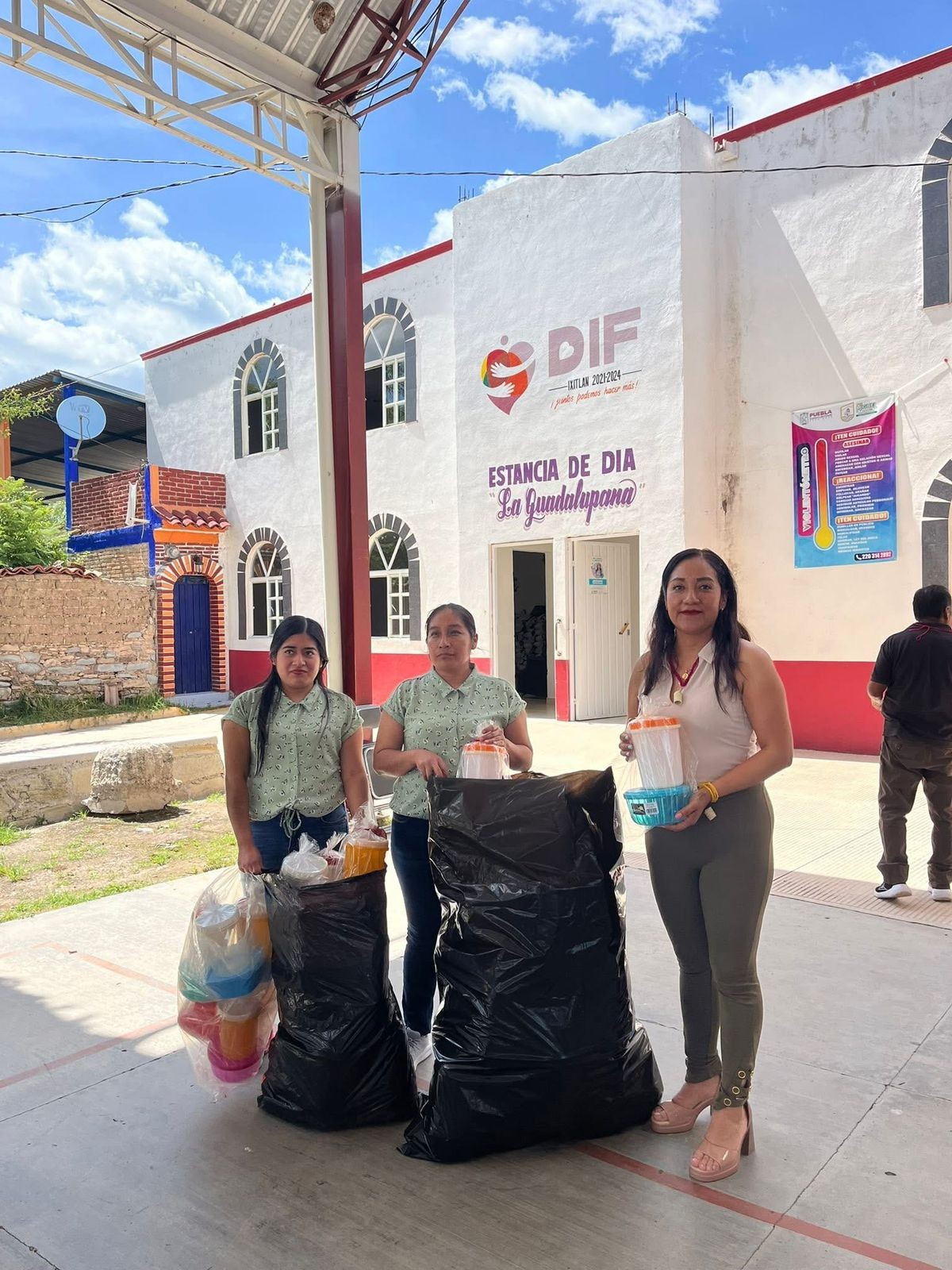 El día 28 de agosto se realizó el festejo a todos los abuelitos y abuelitas del municipio.